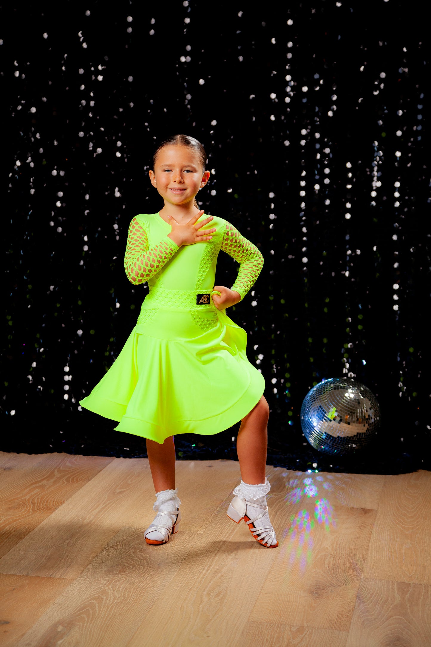 Juvenile dress Alexandra in tropic lime color