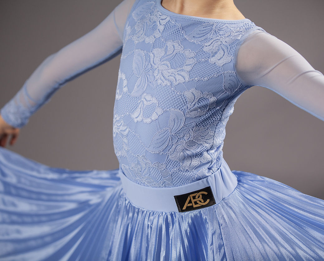 Juvenile dress Emily in bluebell color