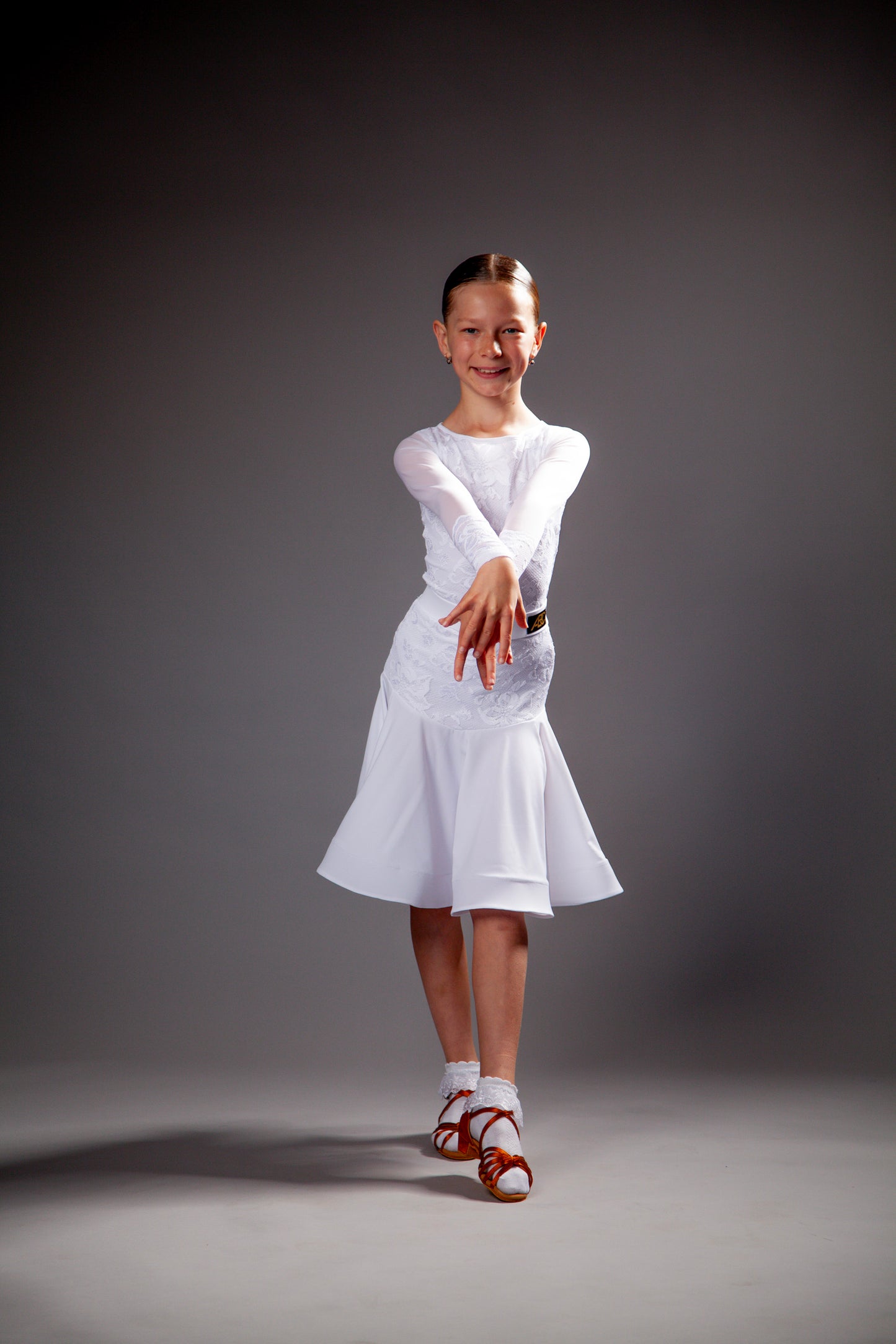 Juvenile dress Emily in white color