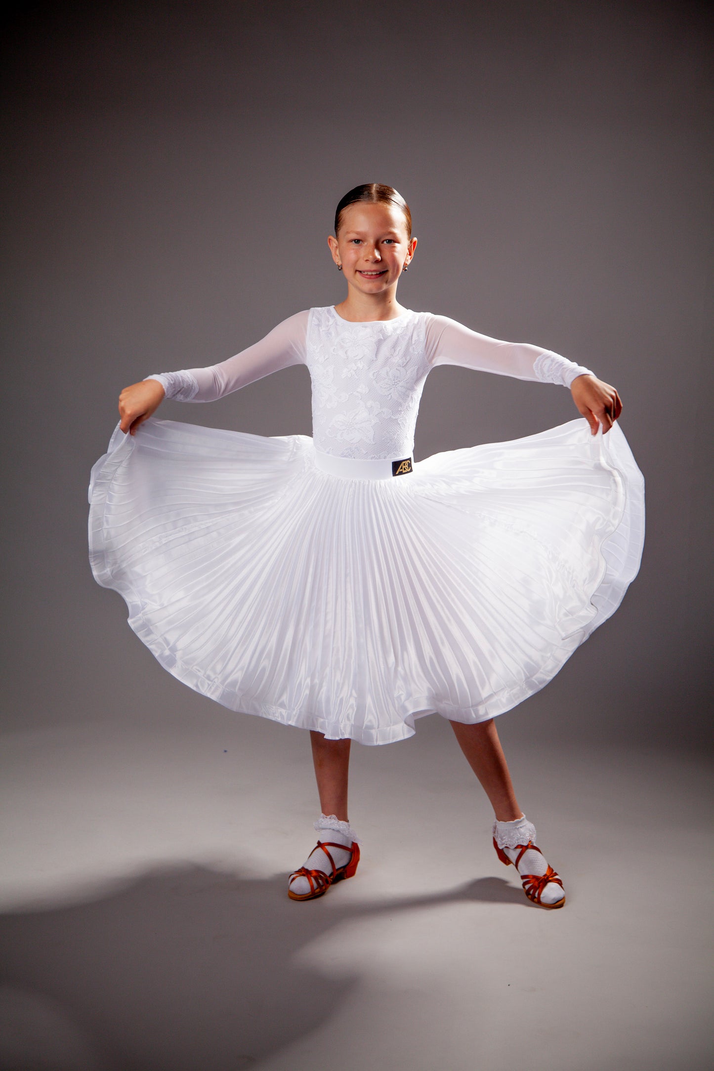 Juvenile dress Emily in white color