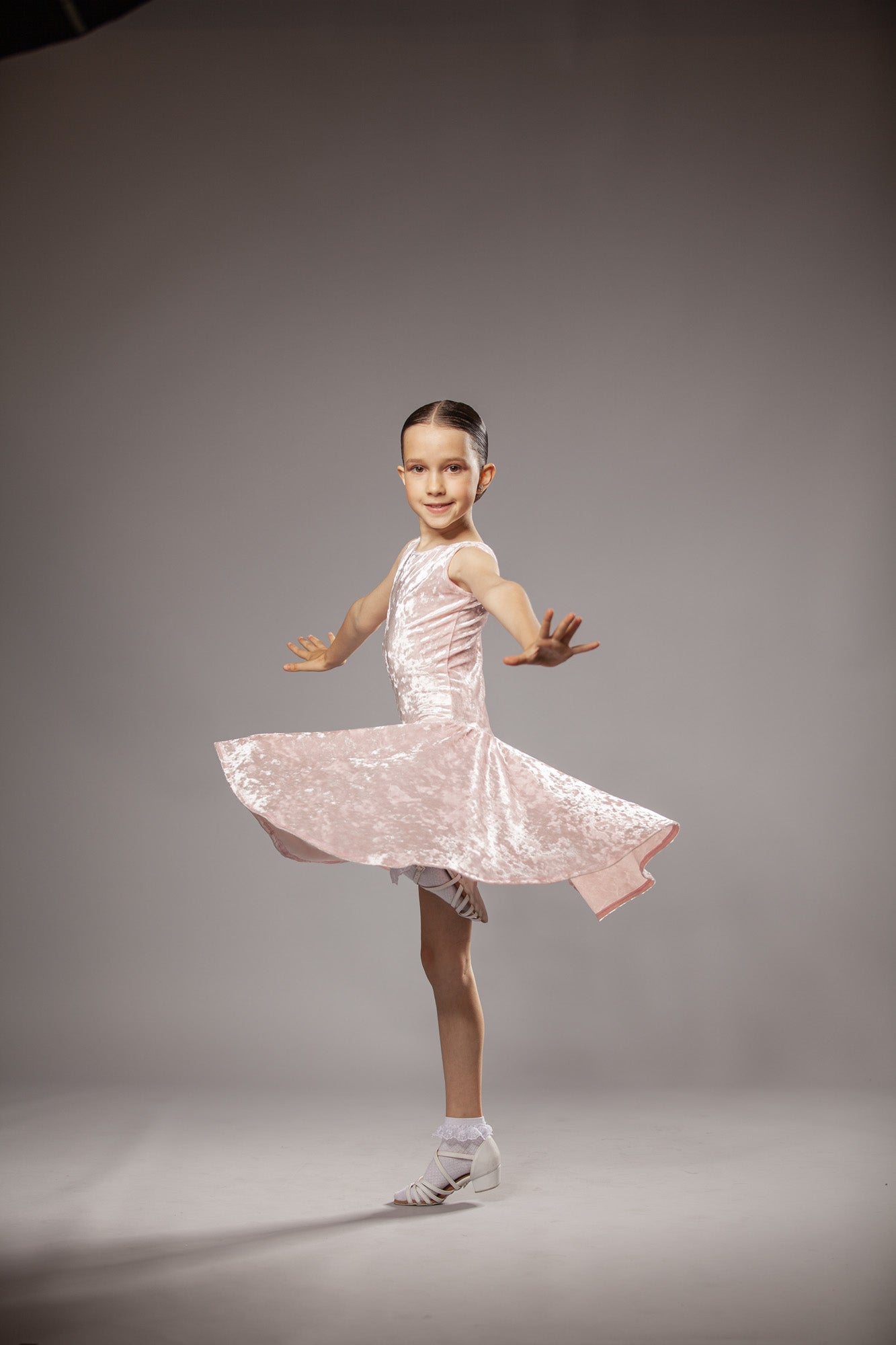 RENT ME: Pink Azalea dress in size Small