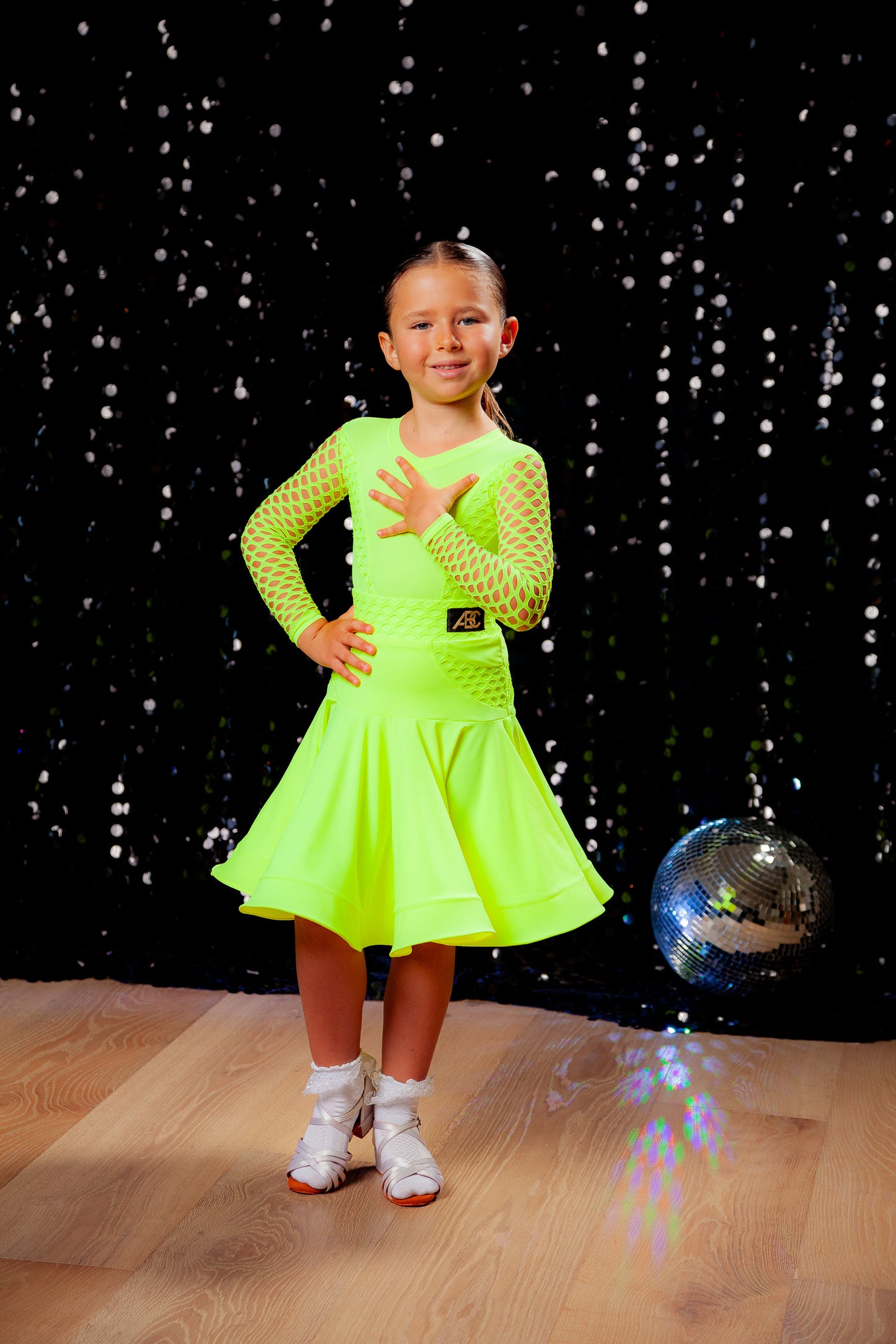 Juvenile dress Alexandra in tropic lime color