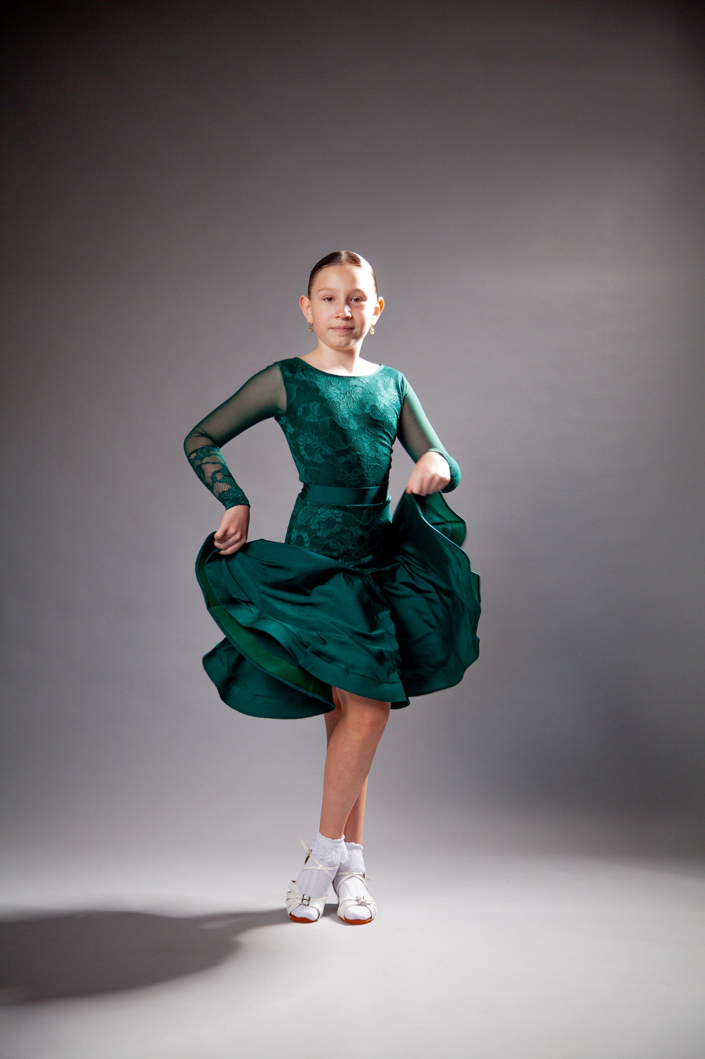 Juvenile dress Emily in forest green color