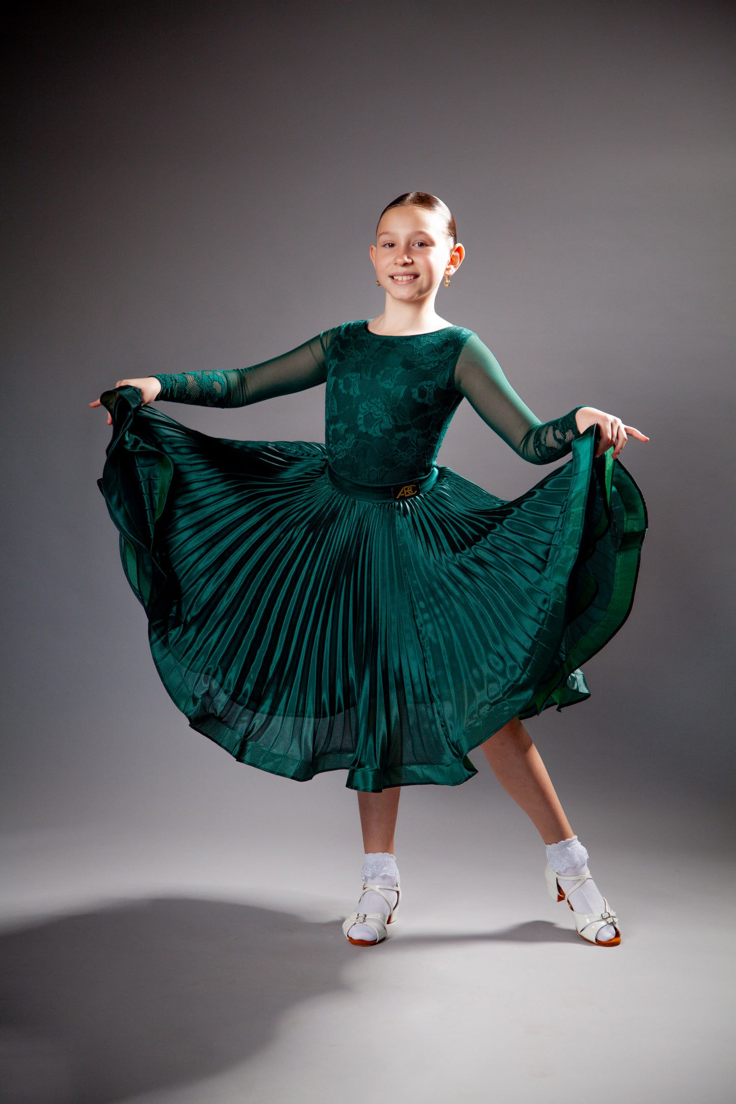 Juvenile dress Emily in forest green color