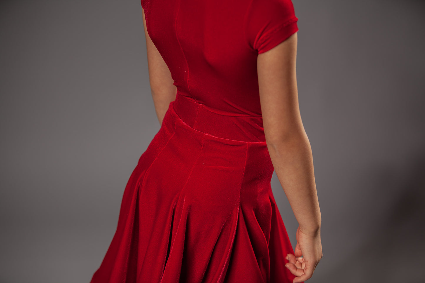 Juvenile dress Julia in cherry red color