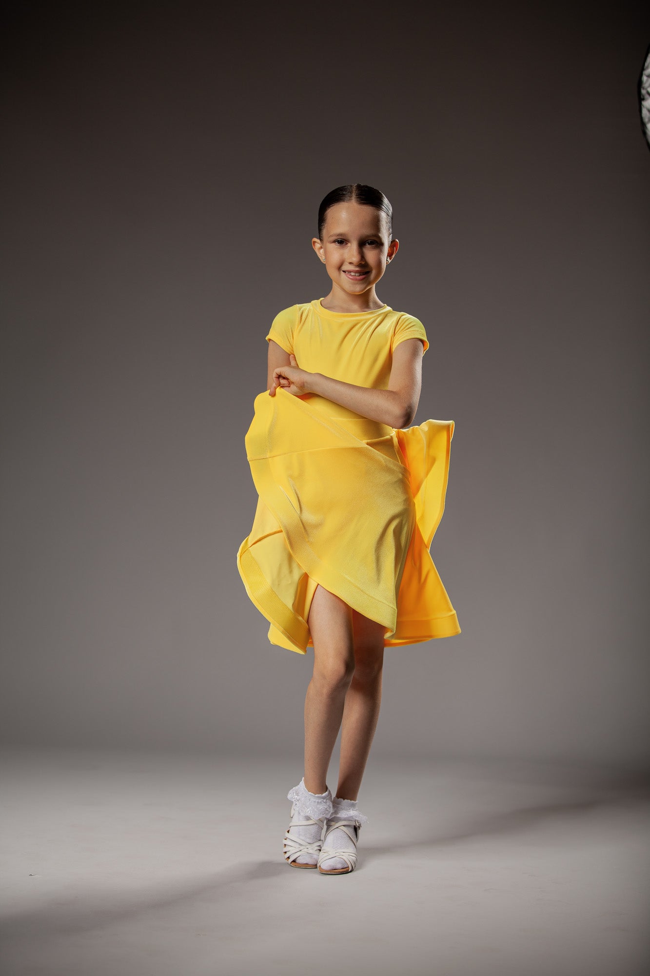 Juvenile dress Julia in saffron color