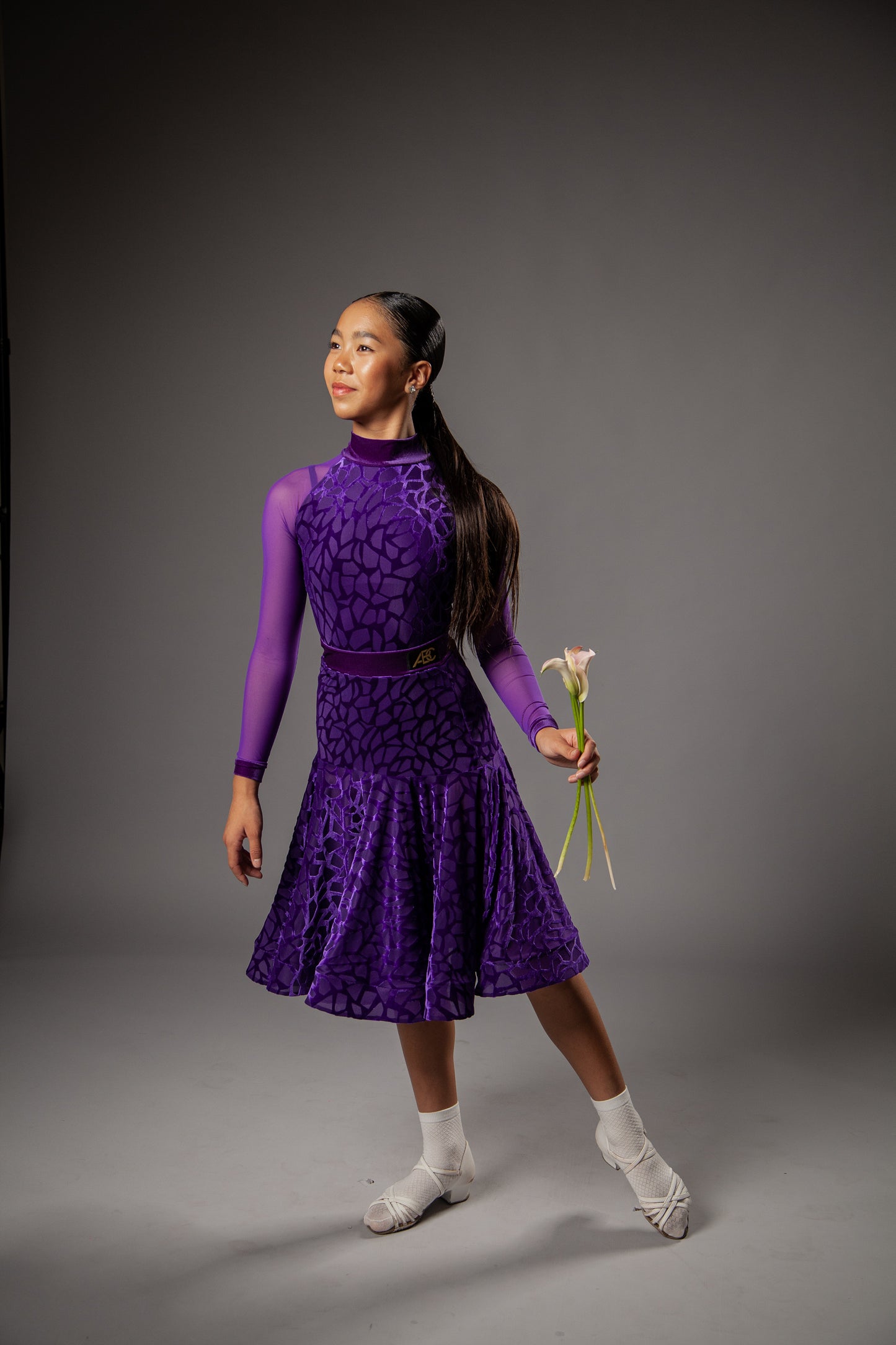 Juvenile dress Amber in purple color